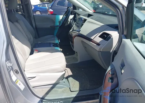 2011 Toyota Sienna Xle from USA, damaged, VIN 5TDDK3DC3BS025573